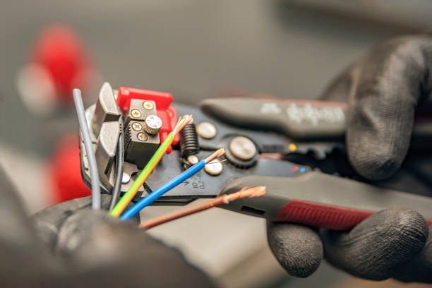 Best Local Electrician Companies  in Olmos Park, TX